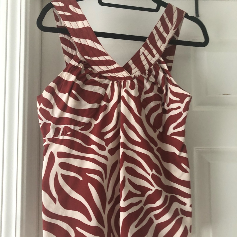 Old Navy v-neck cotton tank. Medium